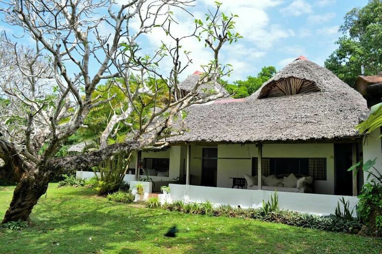 Hostal Diani House