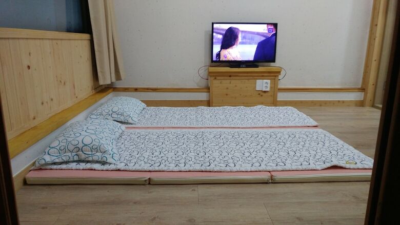 Hostal Chowoo Guesthouse