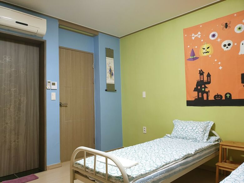 Hostal Chowoo Guesthouse