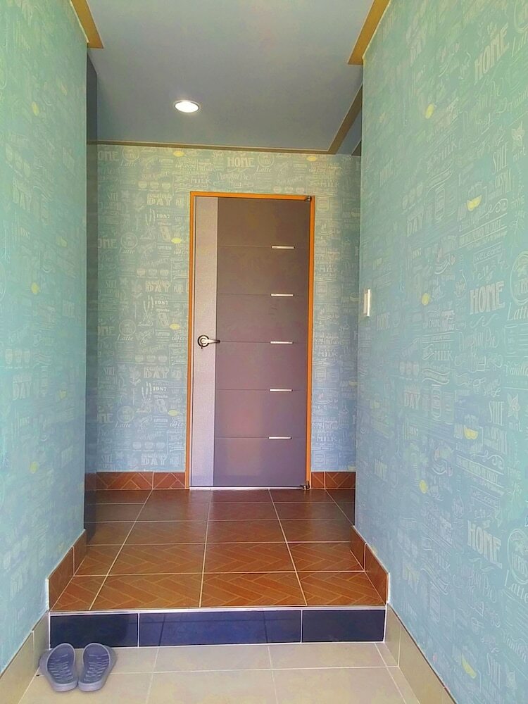 Hostal Chowoo Guesthouse