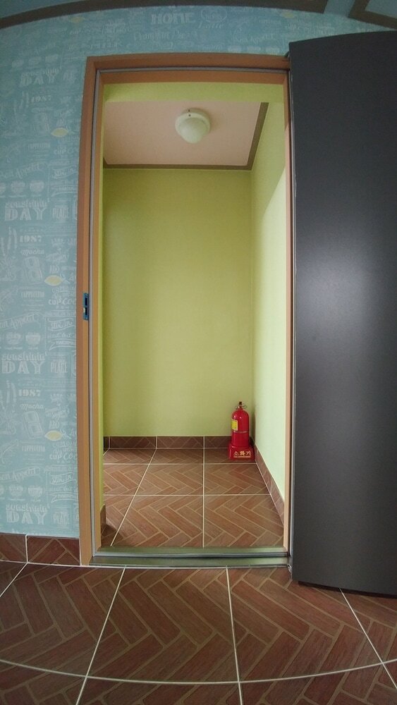 Hostal Chowoo Guesthouse