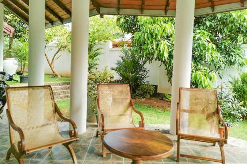 Villa Galle Holiday Home