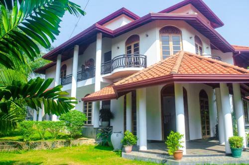 Villa Galle Holiday Home