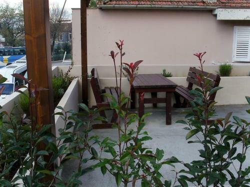 Nn Franovic Apartments