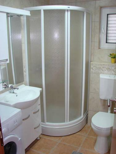 Nn Franovic Apartments