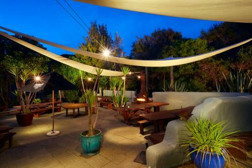 Hotel Awaroa Lodge
