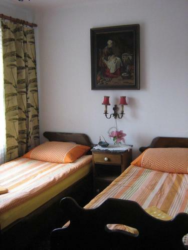 Hostal Go?ciniec Podkowa