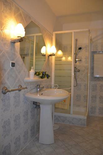 Hostal Go?ciniec Podkowa
