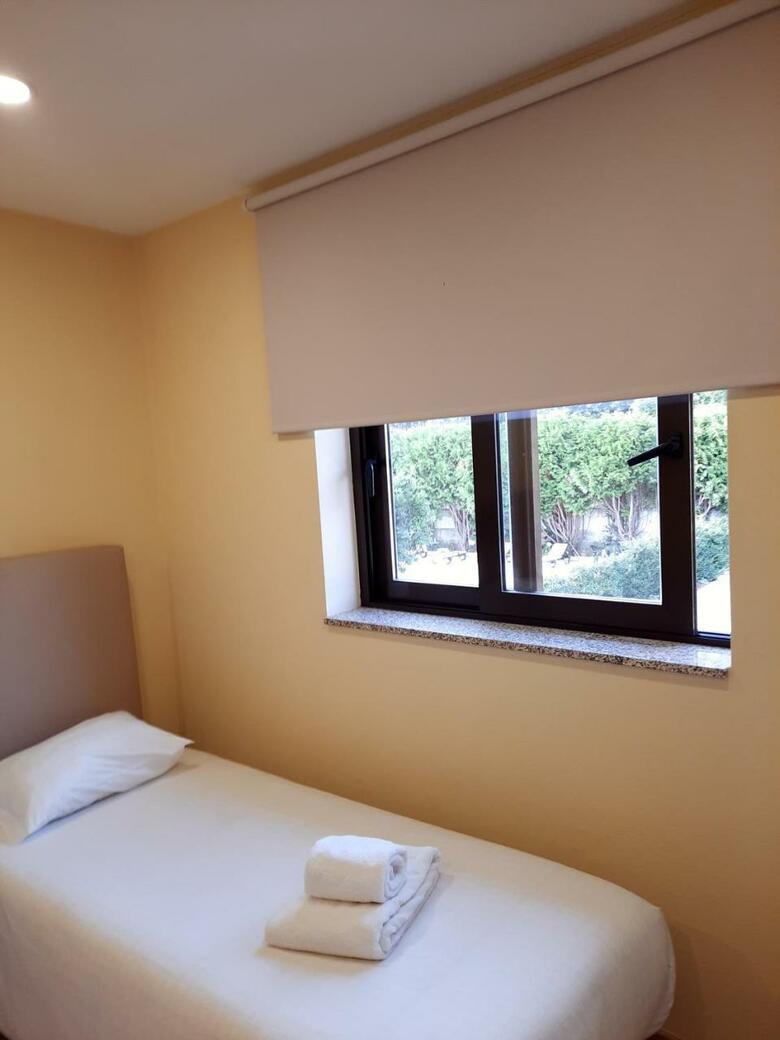 Hostal Metro Vilar Suites & Villas
