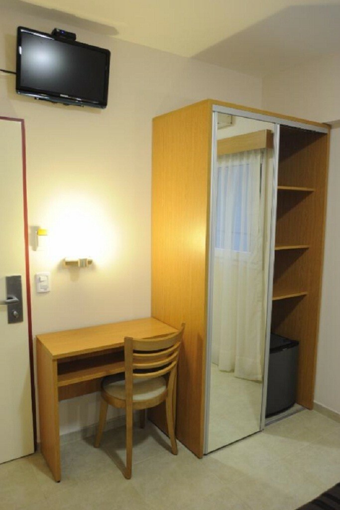 Hotel Osam