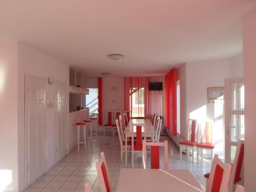 Bed & Breakfast Zolt�n & Erika Panzi� Parajd