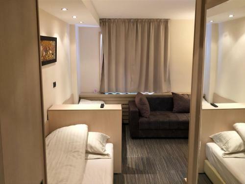 Apartman 128 Hotel Angella