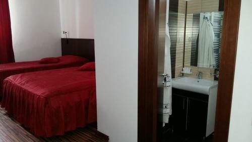 Motel Cargo