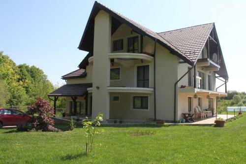 Hostal Forest Villa