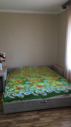 Lyuis Apartment