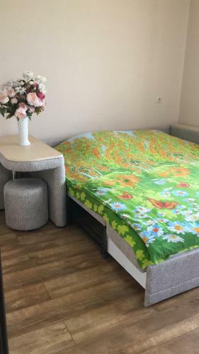Lyuis Apartment