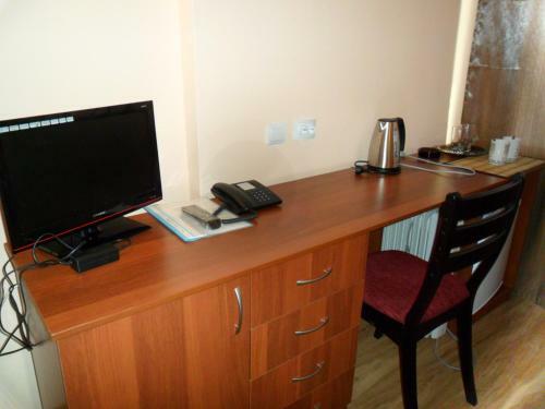 Airport Hotel