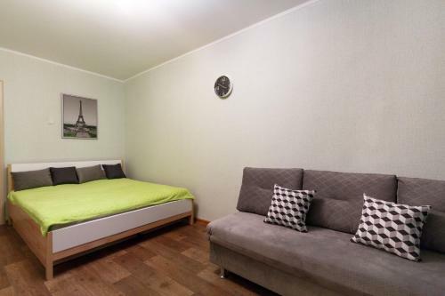 Apartment On Amurskiy Bulvar