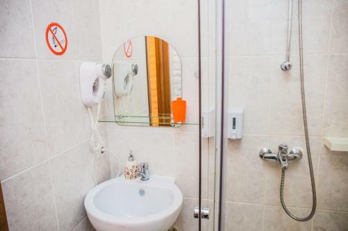 Hostal Lumier Guesthouse