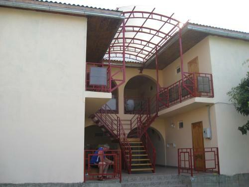 Hostal Dejavu Guest House
