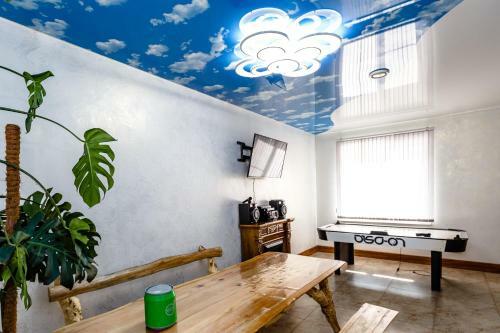 Hotel Seven