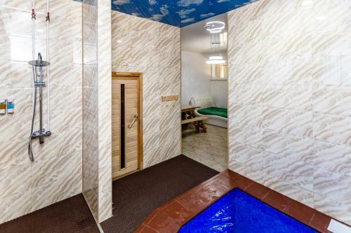Hotel Seven