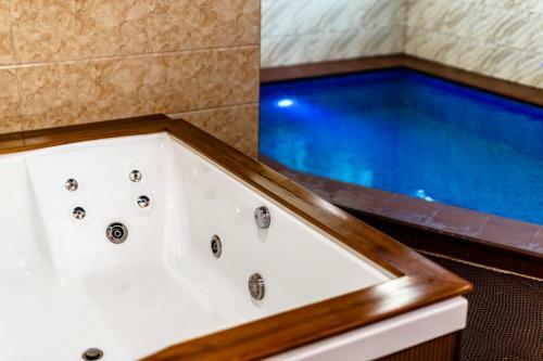 Hotel Seven