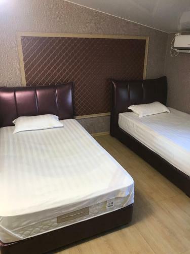 Hotel Seven