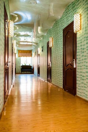 Hotel Seven