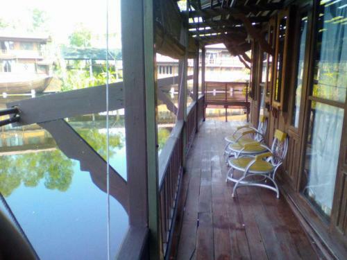 Hotel Momchailai River Retreat