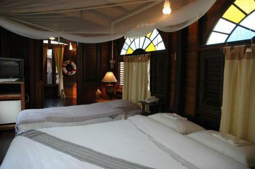 Hotel Momchailai River Retreat