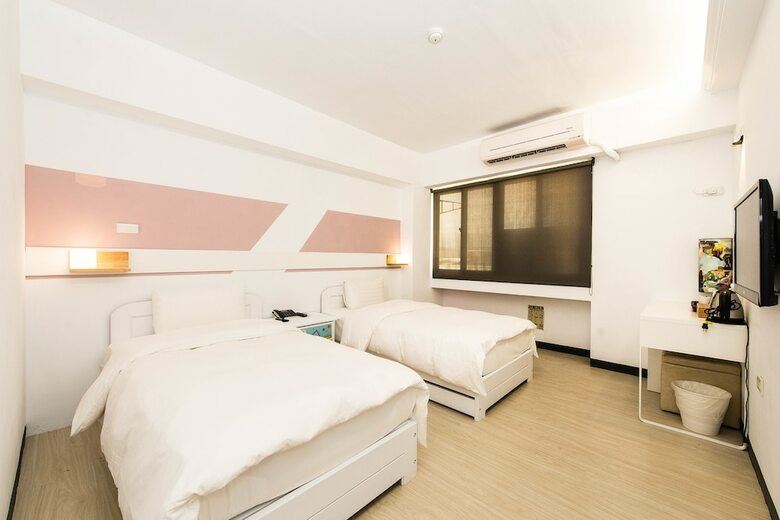 Mido Hotel
