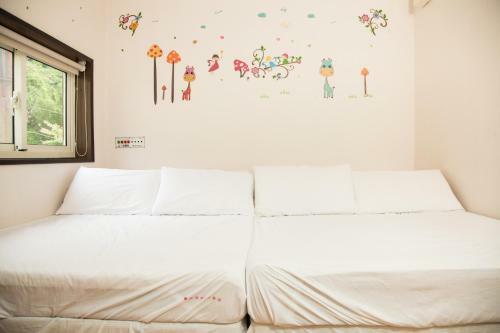 Fenchihu Street Hotel