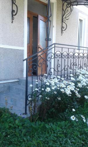 Hostal Sadyba Dovira
