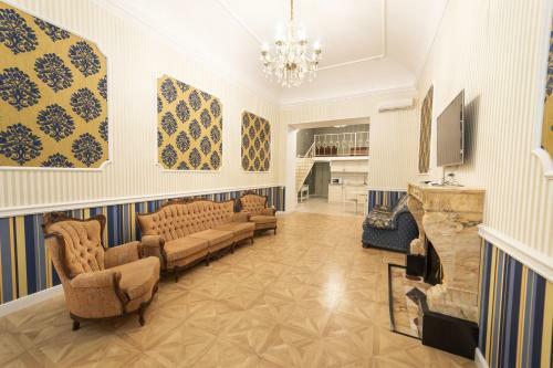 Luxury Historical Apartment