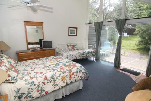 Motel Cottages At Point Reyes Seashore