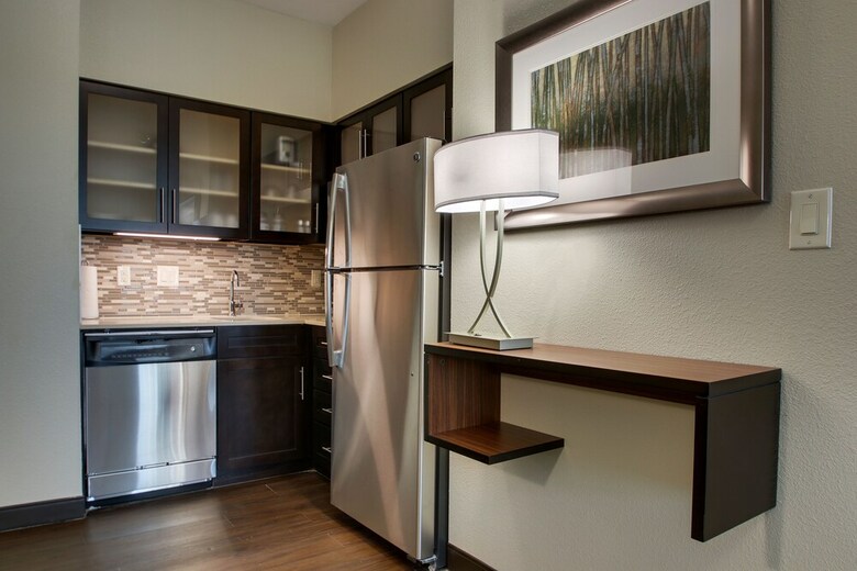 Hotel Staybridge Suites Plano - The Colony