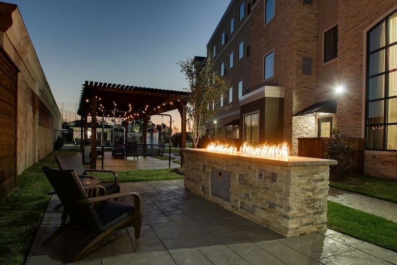 Hotel Staybridge Suites Plano - The Colony