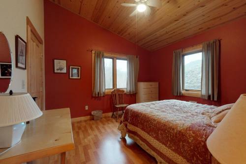 Wild Rose Cabin