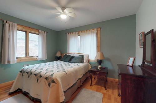 Wild Rose Cabin