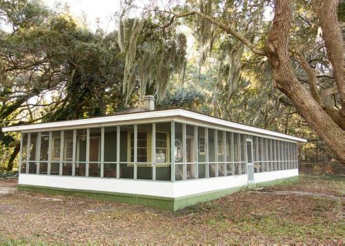 Coastal Cravings On St. Helena Island