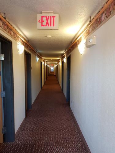 Hotel Asteria Inn And Suites