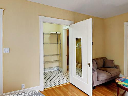 Apartamento 2132 5th Ave Studio Condo