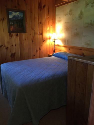 Hotel Rough Cut Lodge