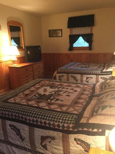 Hotel Rough Cut Lodge