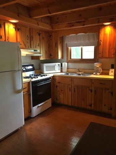 Hotel Rough Cut Lodge