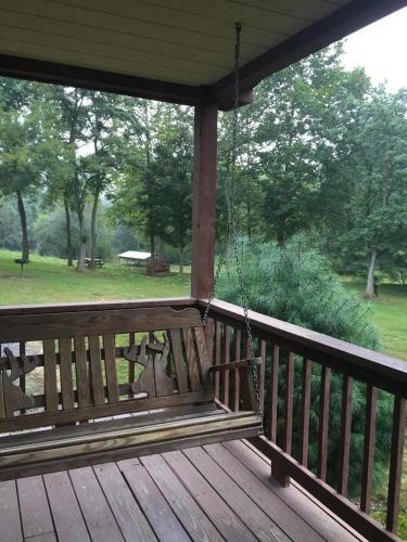 Hotel Rough Cut Lodge