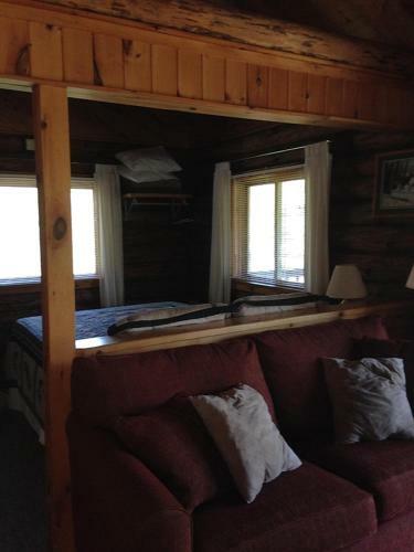 Hotel Rough Cut Lodge