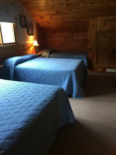 Hotel Rough Cut Lodge