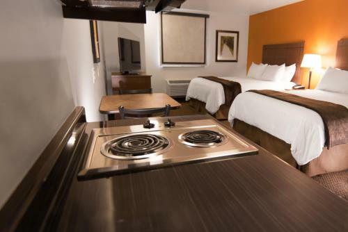 My Place Hotel-boise/meridian, Id